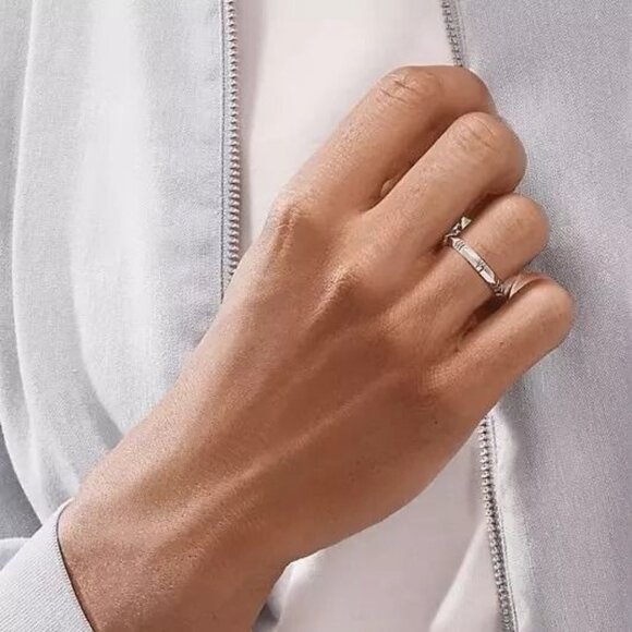 Authentic Tiffany & Co. Atlas X Closed Narrow Ring 18K White Gold Size 5 - Picture 6 of 6